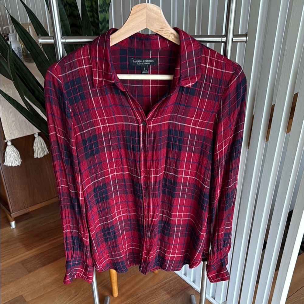 Banana Republic Red and Black Plaid Button Down Shirt